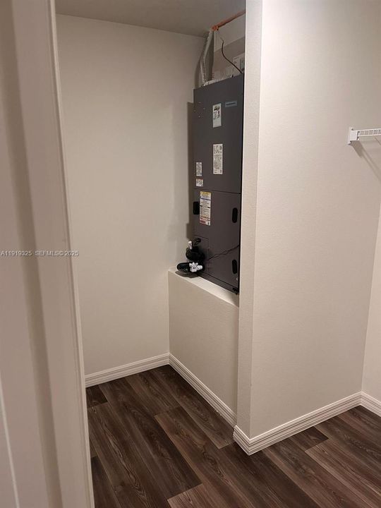 出租: $3,000 (4 贝兹, 2 浴室, 1796 平方英尺)