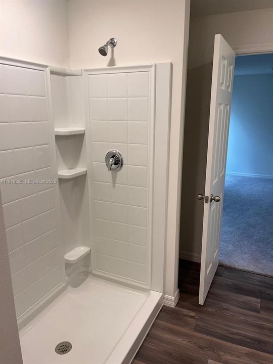 出租: $3,000 (4 贝兹, 2 浴室, 1796 平方英尺)