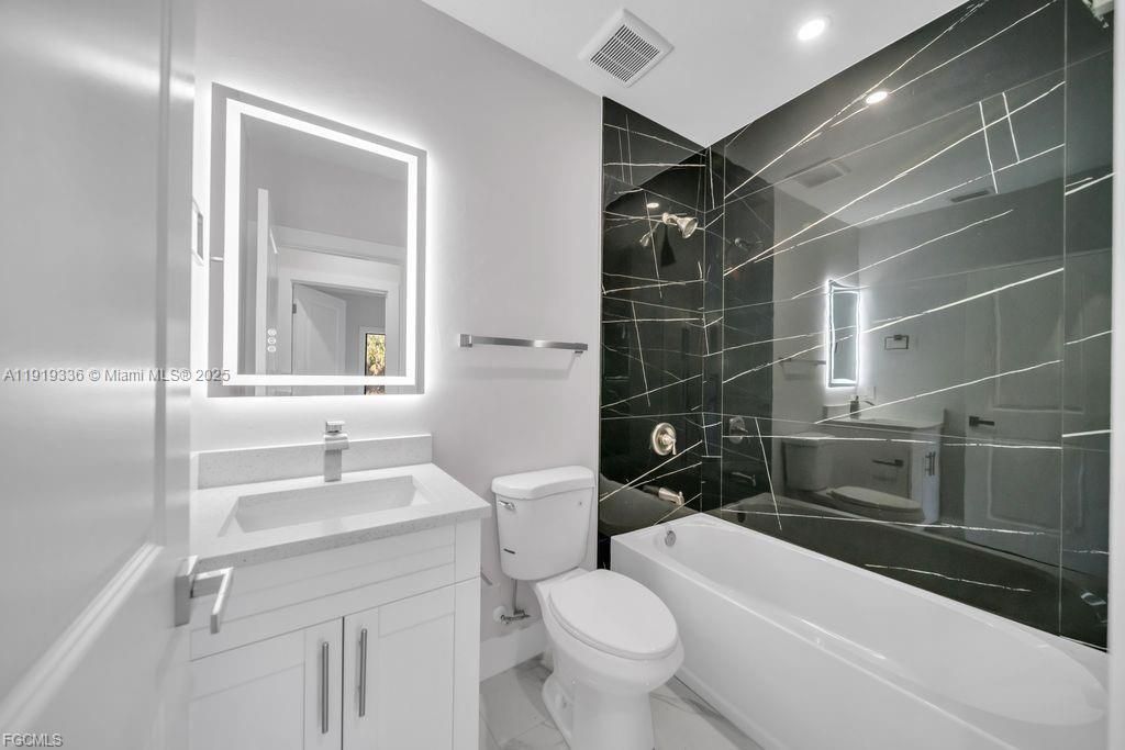 待售: $288,000 (3 贝兹, 2 浴室, 0 平方英尺)