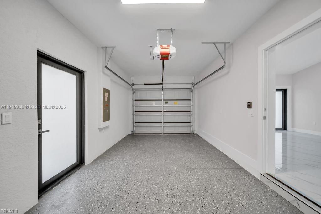 待售: $288,000 (3 贝兹, 2 浴室, 0 平方英尺)