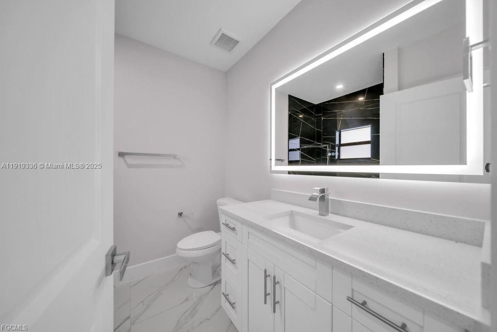 待售: $288,000 (3 贝兹, 2 浴室, 0 平方英尺)