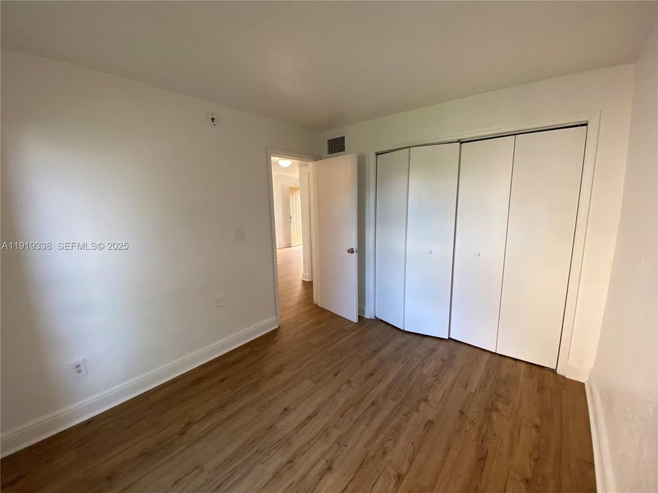 В аренду: $1,899 (2 спален, 1 ванн, 624 Квадратных фут)