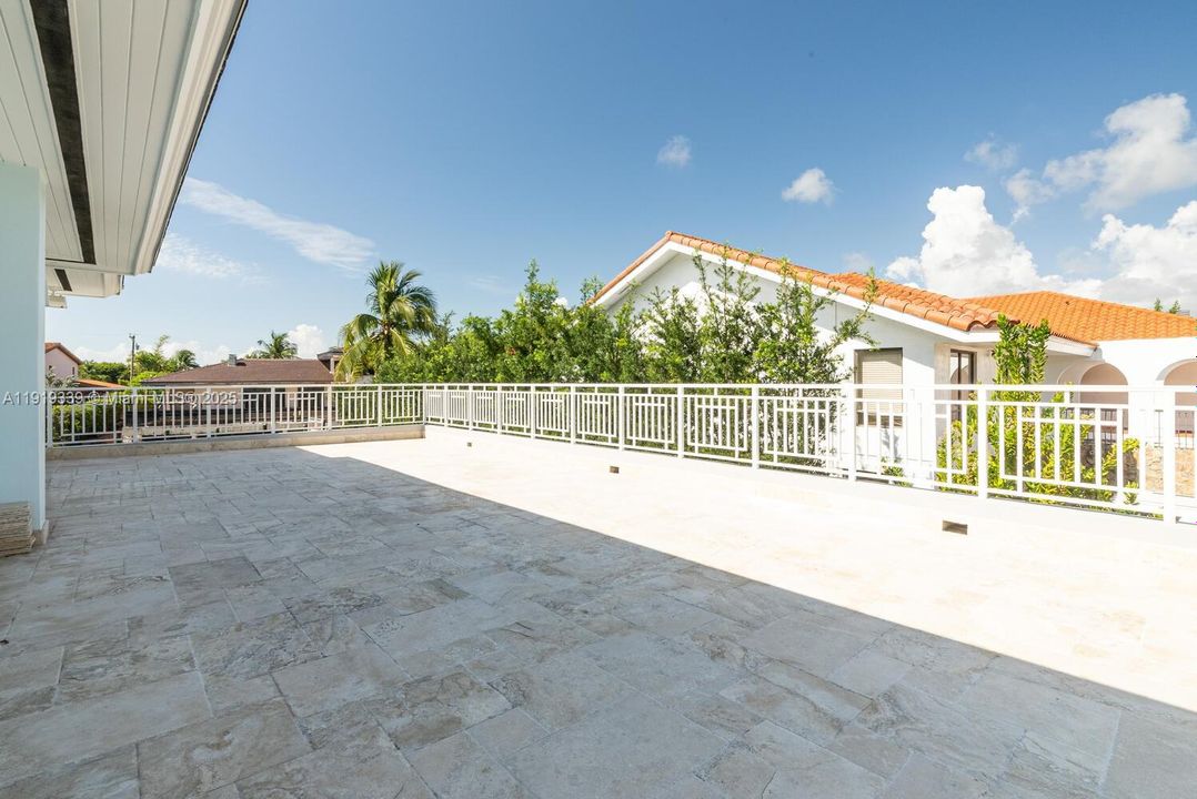 Huge terrace our of the main bedroom