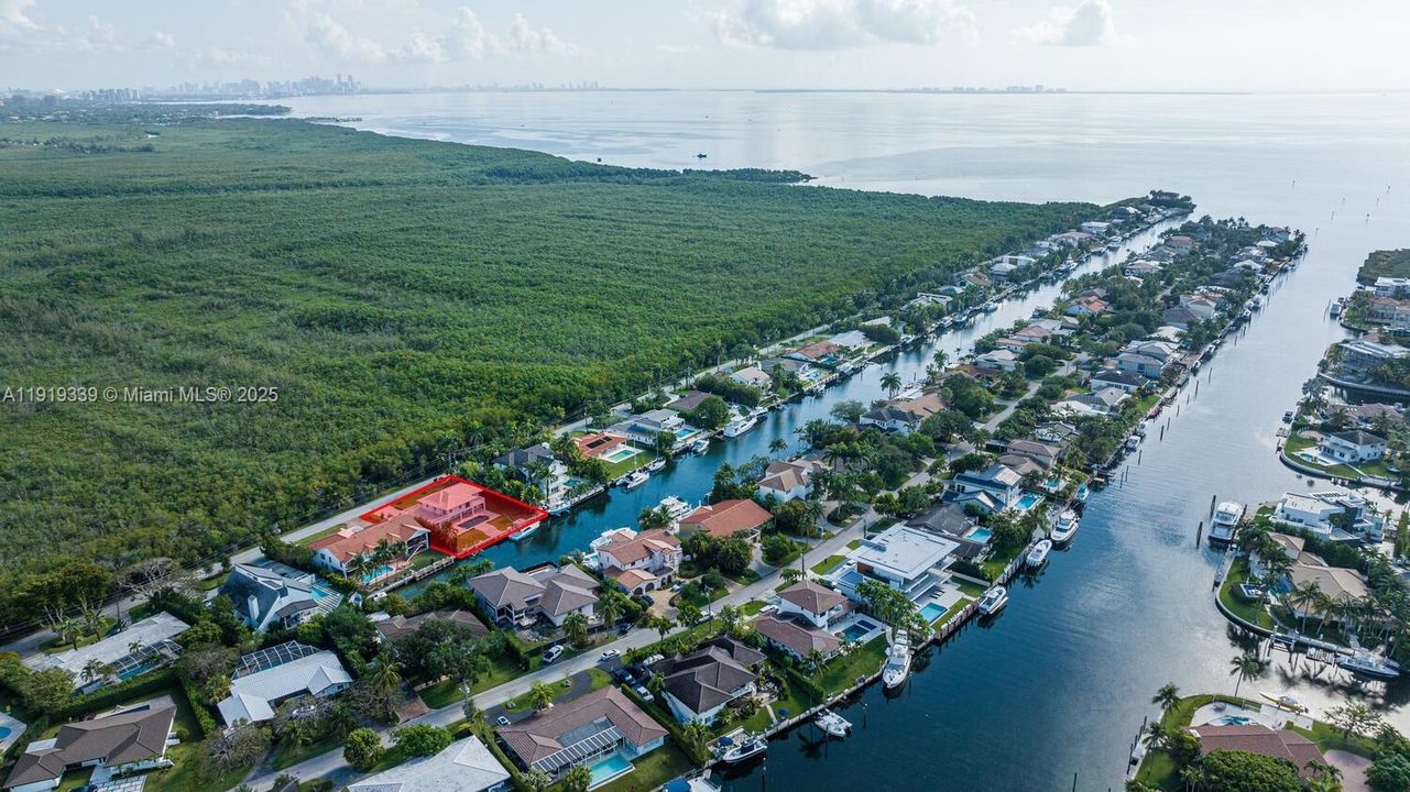 На продажу: $5,500,000 (4 спален, 3 ванн, 2968 Квадратных фут)