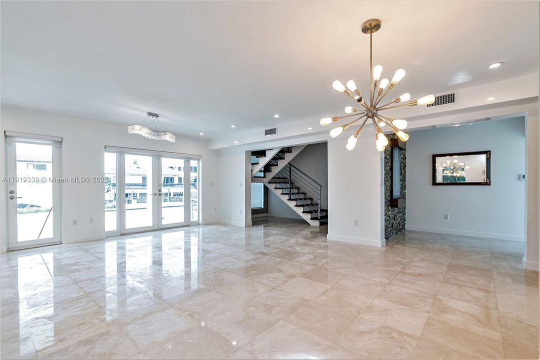 На продажу: $5,500,000 (4 спален, 3 ванн, 2968 Квадратных фут)