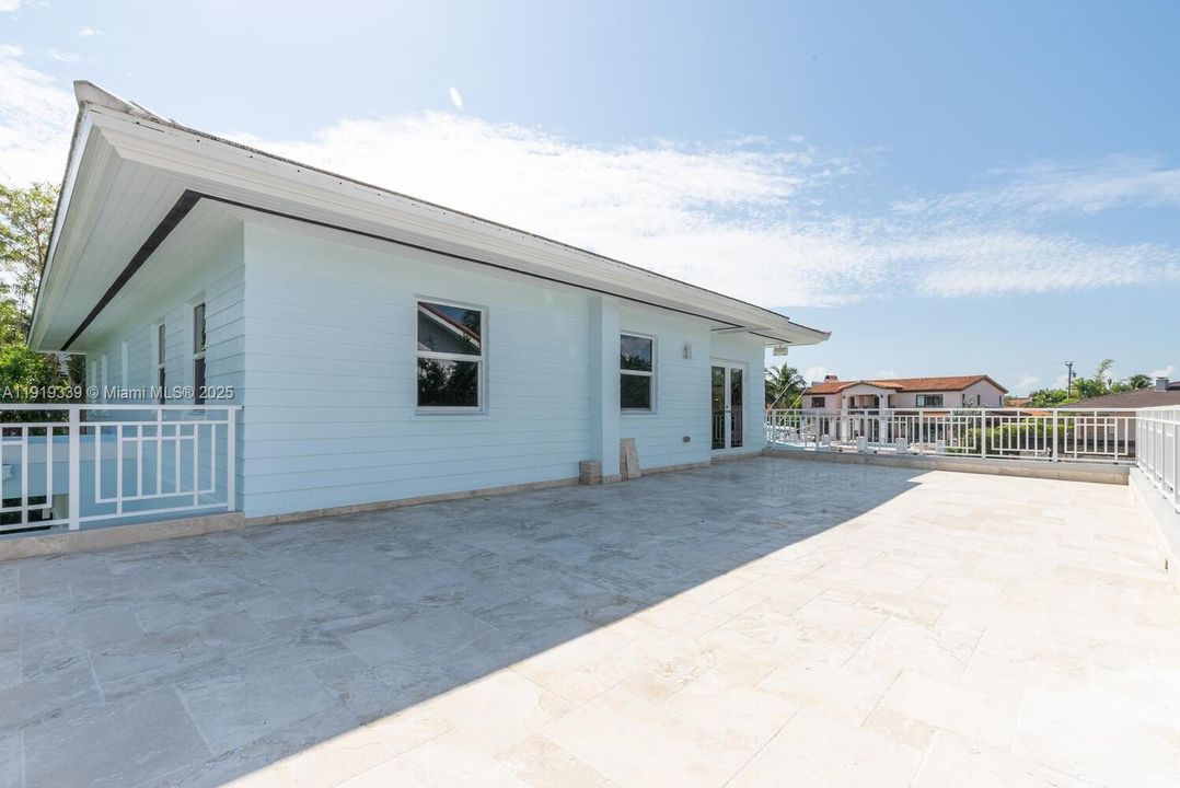 Another view of the main room terrace