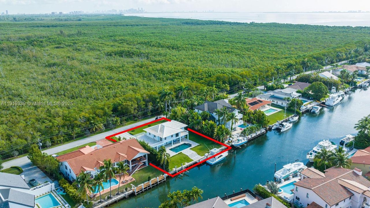 На продажу: $5,500,000 (4 спален, 3 ванн, 2968 Квадратных фут)