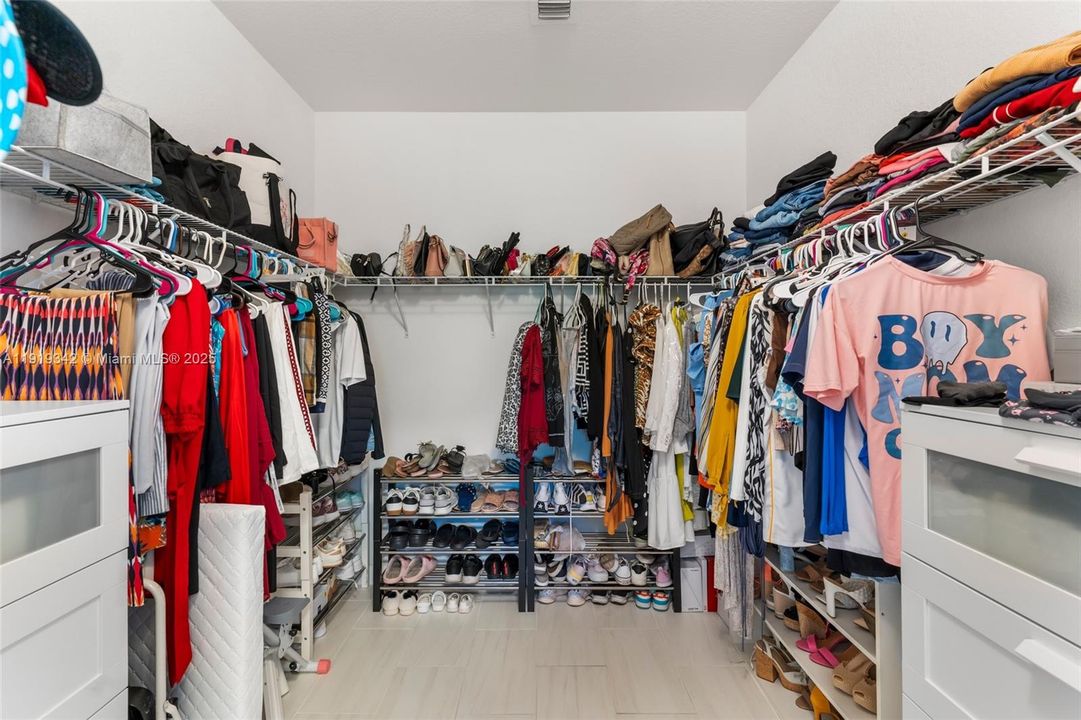 En Renta: $3,500 (3 camas, 2 baños, 1820 Pies cuadrados)