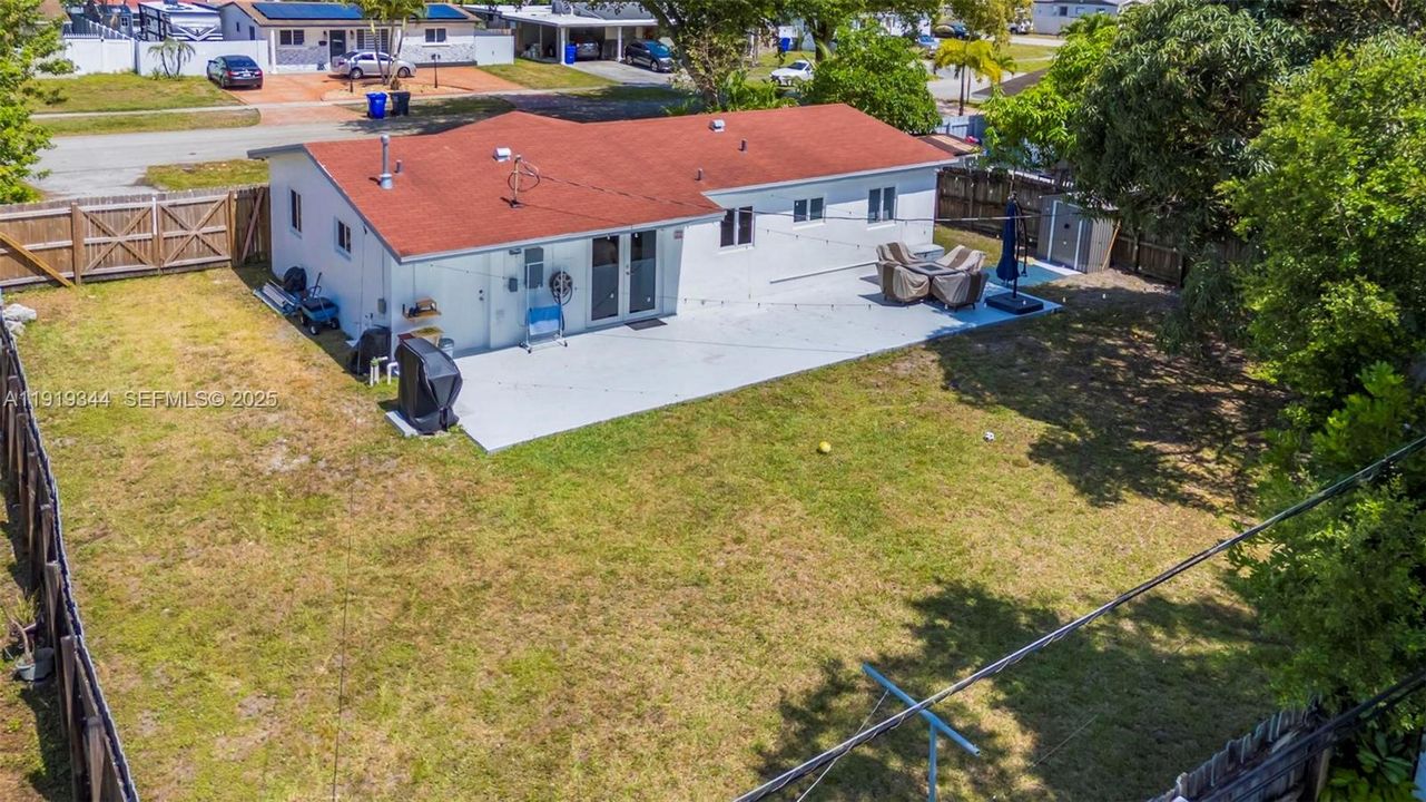 待售: $499,900 (3 贝兹, 2 浴室, 1056 平方英尺)