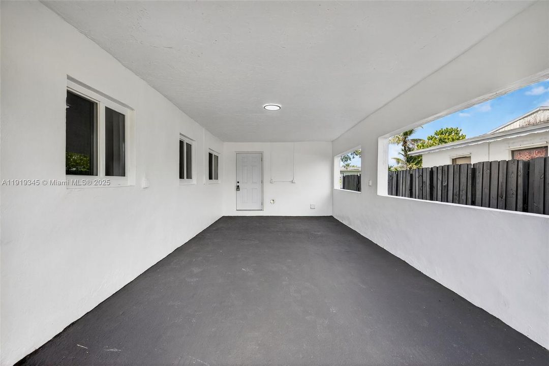 待售: $940,017 (6 贝兹, 4 浴室, 4189 平方英尺)