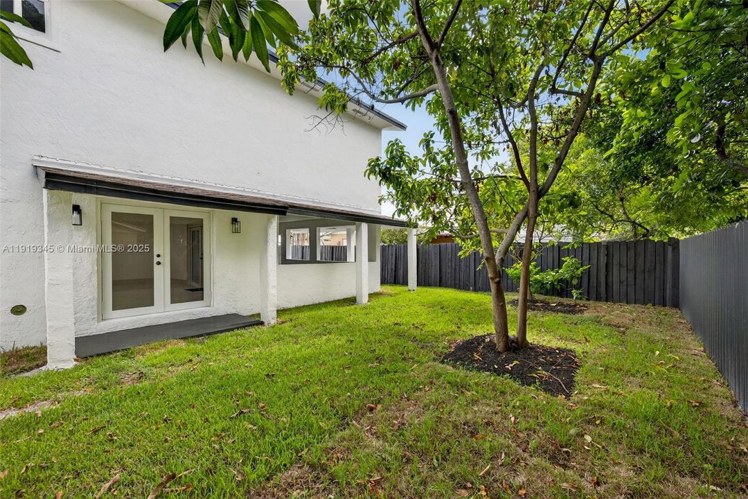 待售: $940,017 (6 贝兹, 4 浴室, 4189 平方英尺)