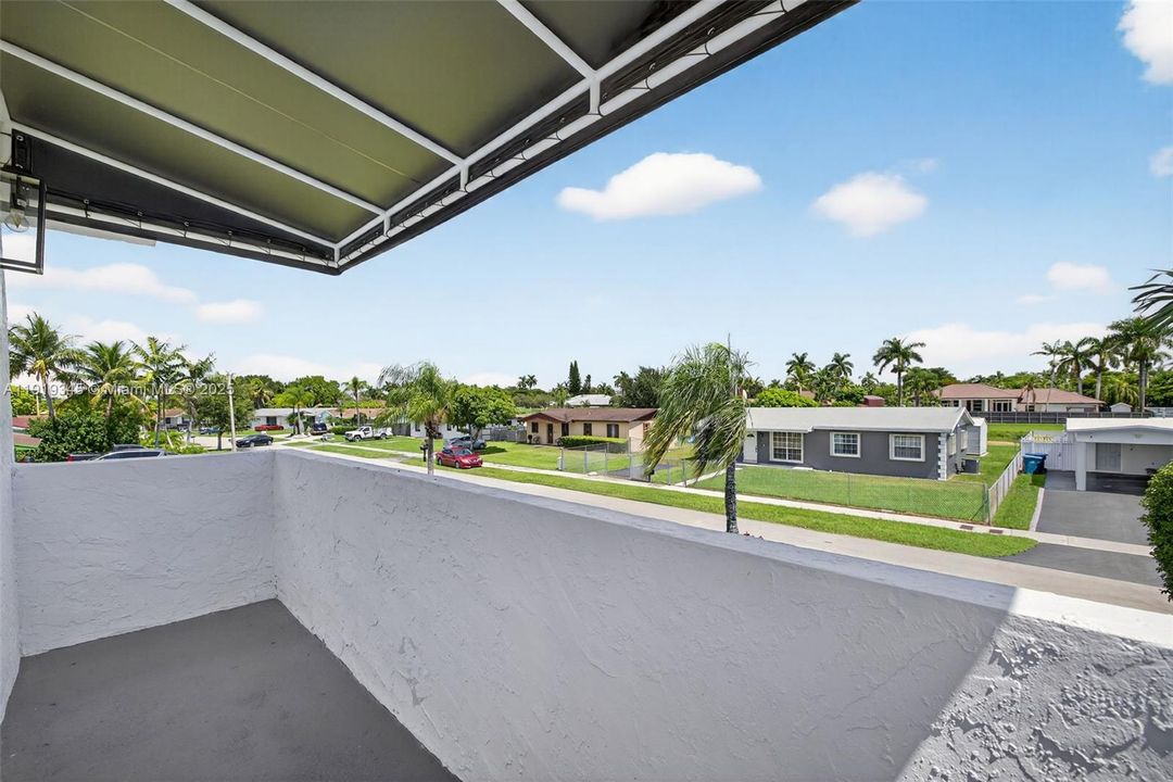 待售: $940,017 (6 贝兹, 4 浴室, 4189 平方英尺)