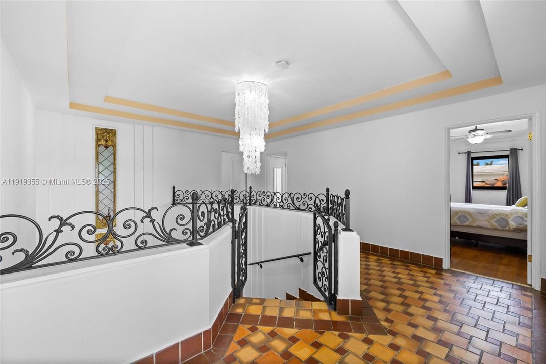 For Sale: $5,450,000 (5 beds, 4 baths, 4636 Square Feet)