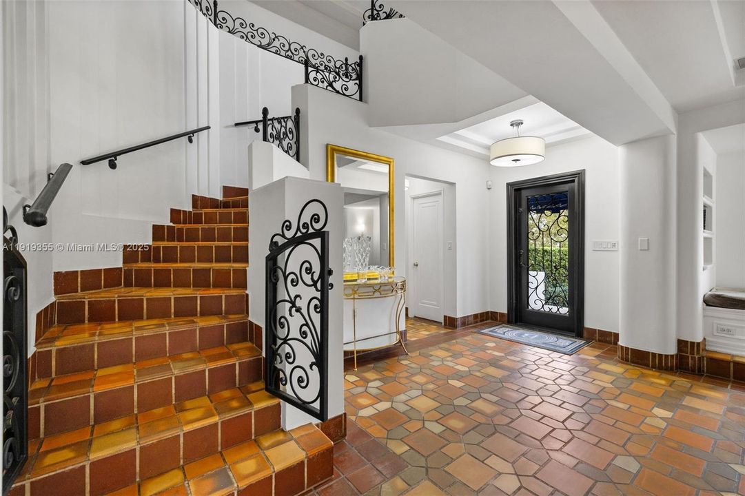 For Sale: $5,450,000 (5 beds, 4 baths, 4636 Square Feet)