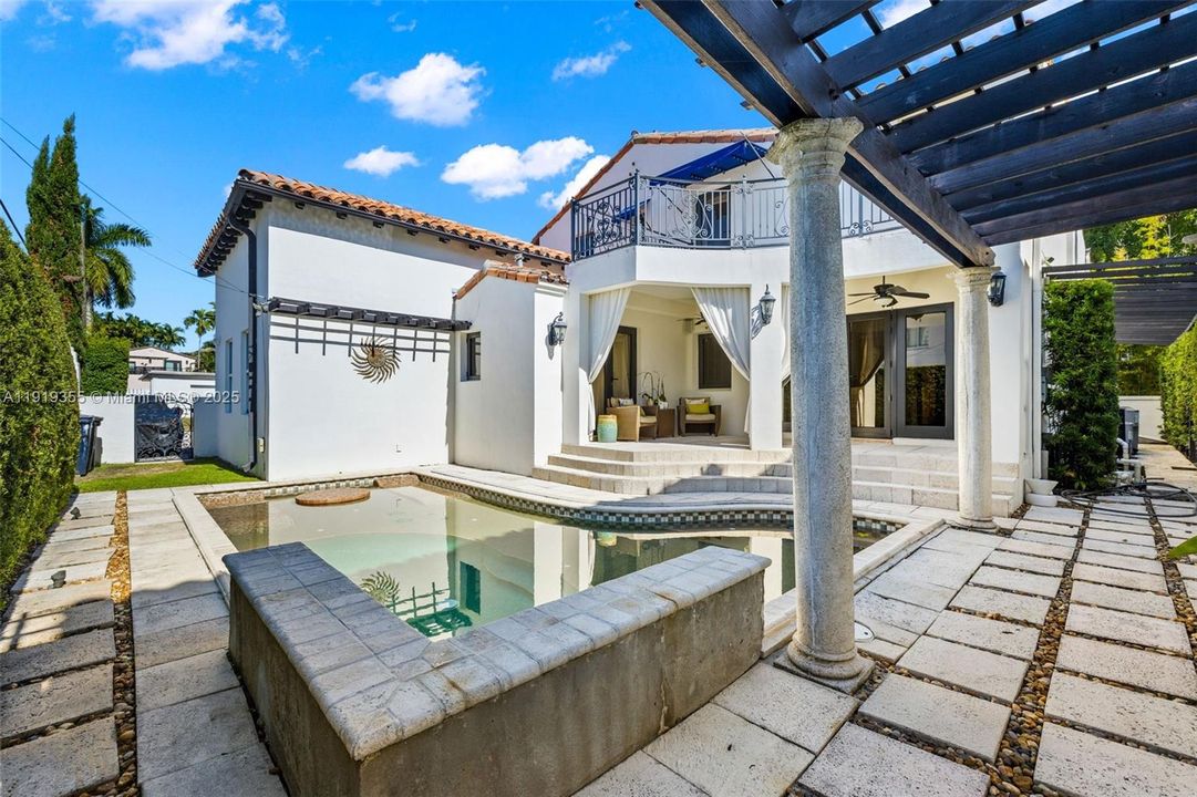 For Sale: $5,450,000 (5 beds, 4 baths, 4636 Square Feet)