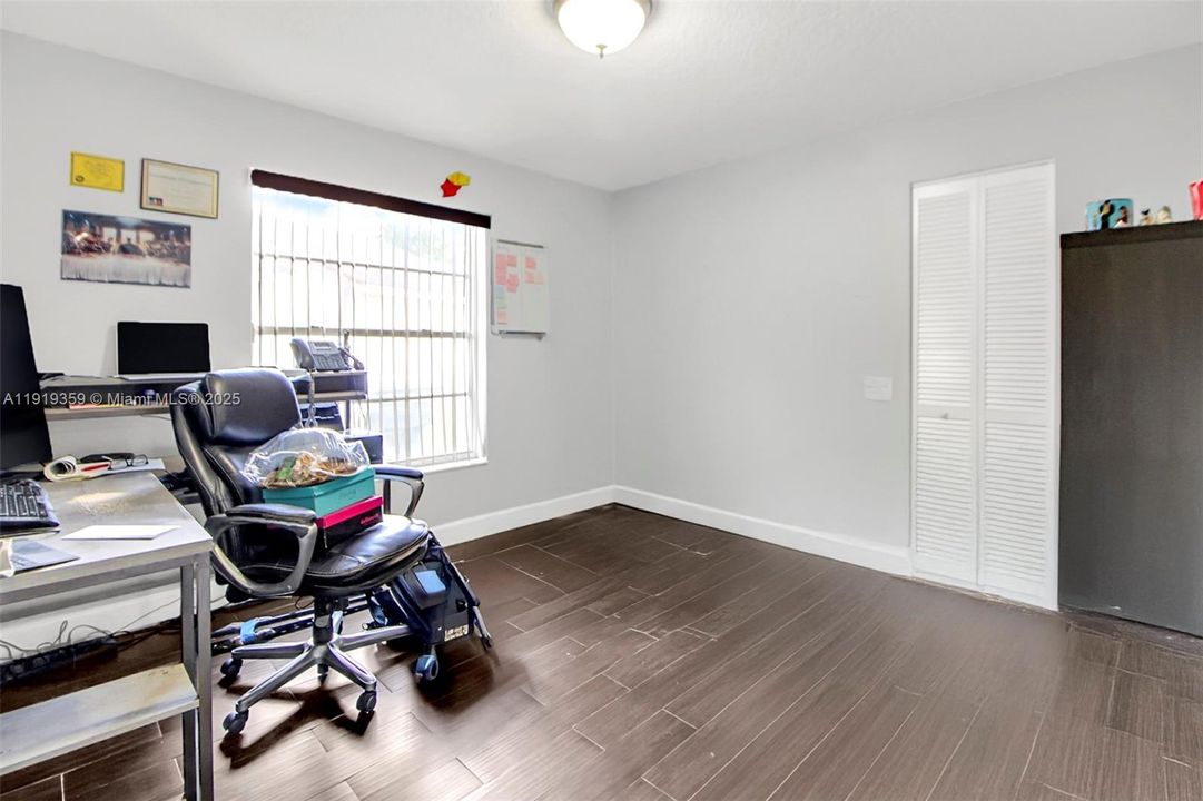 For Sale: $714,900 (3 beds, 2 baths, 1679 Square Feet)