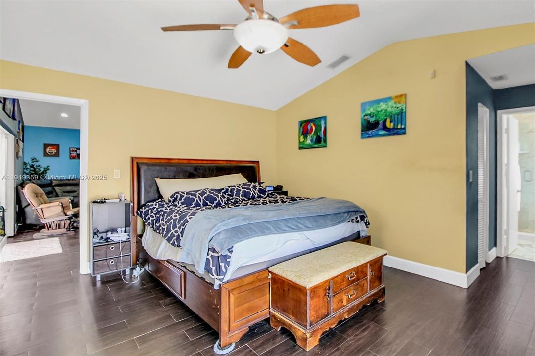 For Sale: $714,900 (3 beds, 2 baths, 1679 Square Feet)