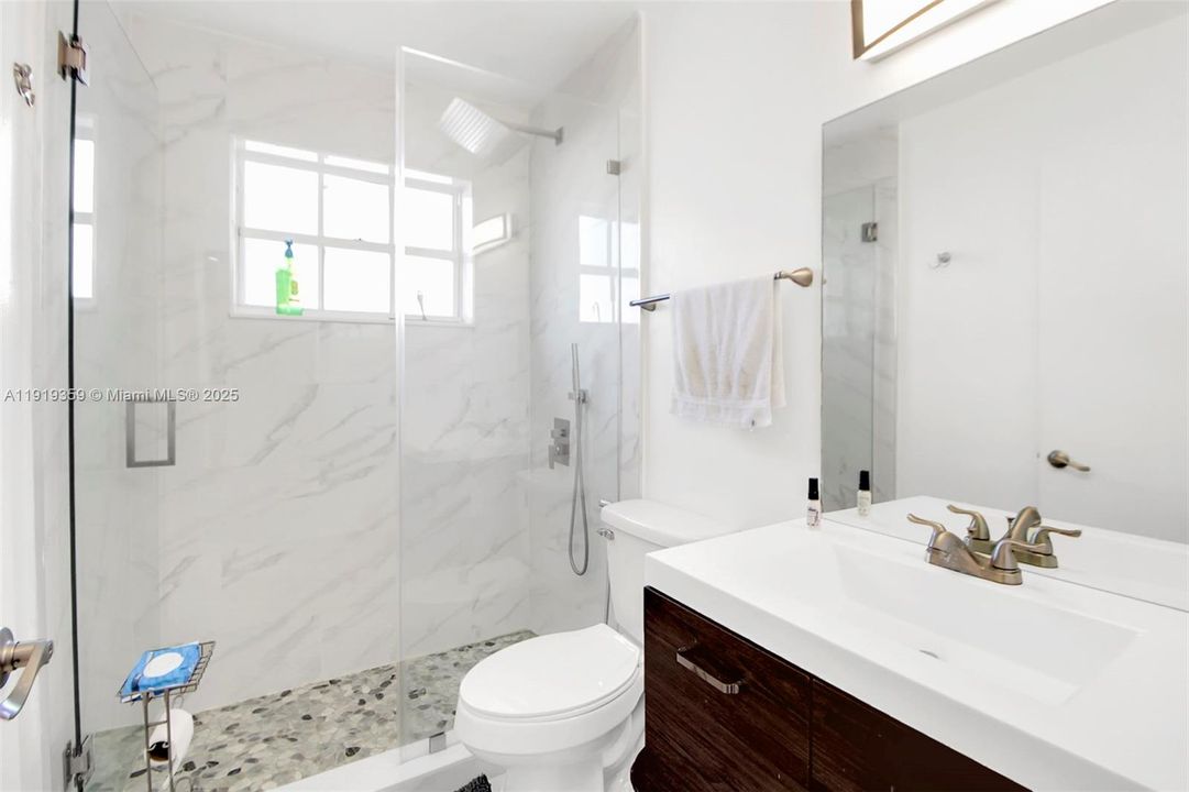 For Sale: $714,900 (3 beds, 2 baths, 1679 Square Feet)