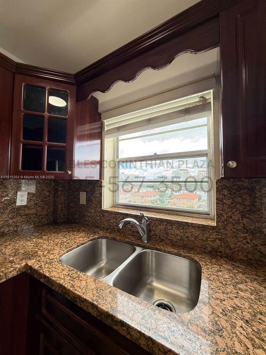 Active With Contract: $2,995 (2 beds, 2 baths, 55096 Square Feet)