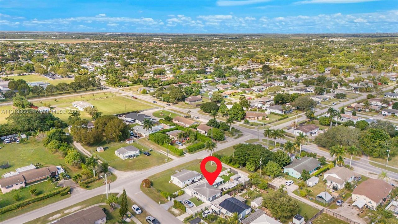 待售: $499,000 (3 贝兹, 2 浴室, 1297 平方英尺)