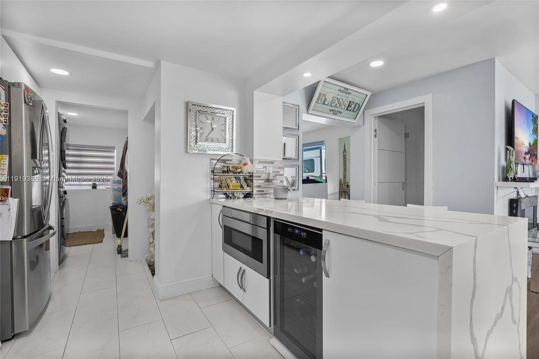 待售: $499,000 (3 贝兹, 2 浴室, 1297 平方英尺)