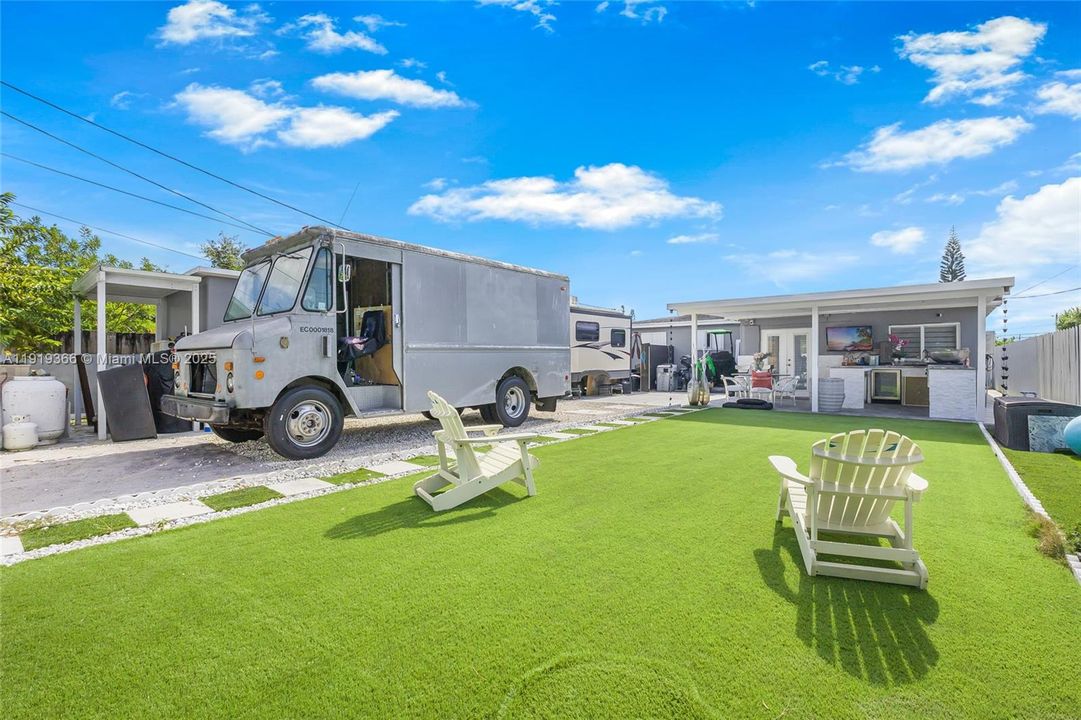 待售: $499,000 (3 贝兹, 2 浴室, 1297 平方英尺)