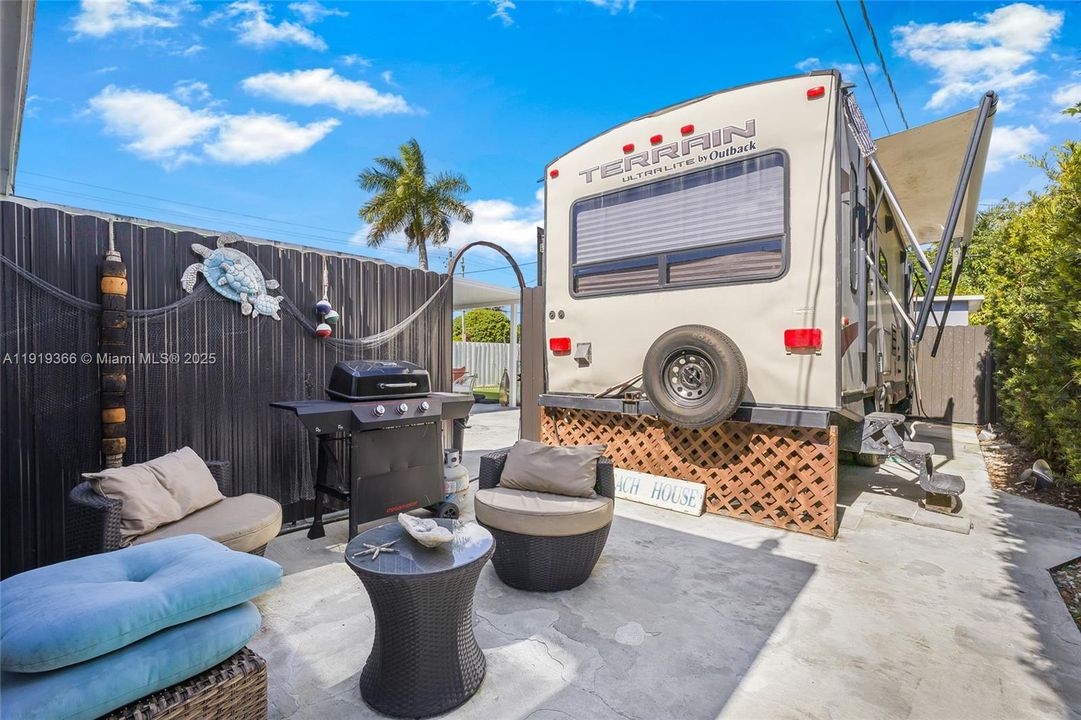 待售: $499,000 (3 贝兹, 2 浴室, 1297 平方英尺)