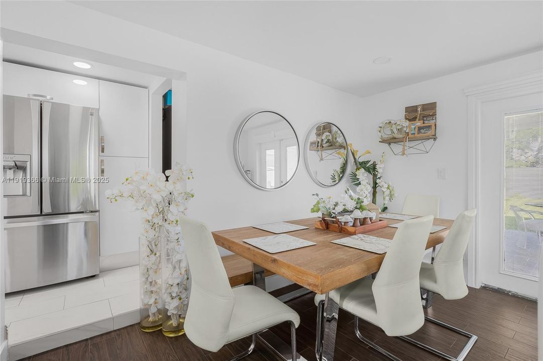 待售: $499,000 (3 贝兹, 2 浴室, 1297 平方英尺)