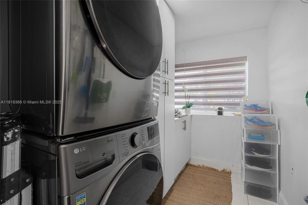 待售: $499,000 (3 贝兹, 2 浴室, 1297 平方英尺)