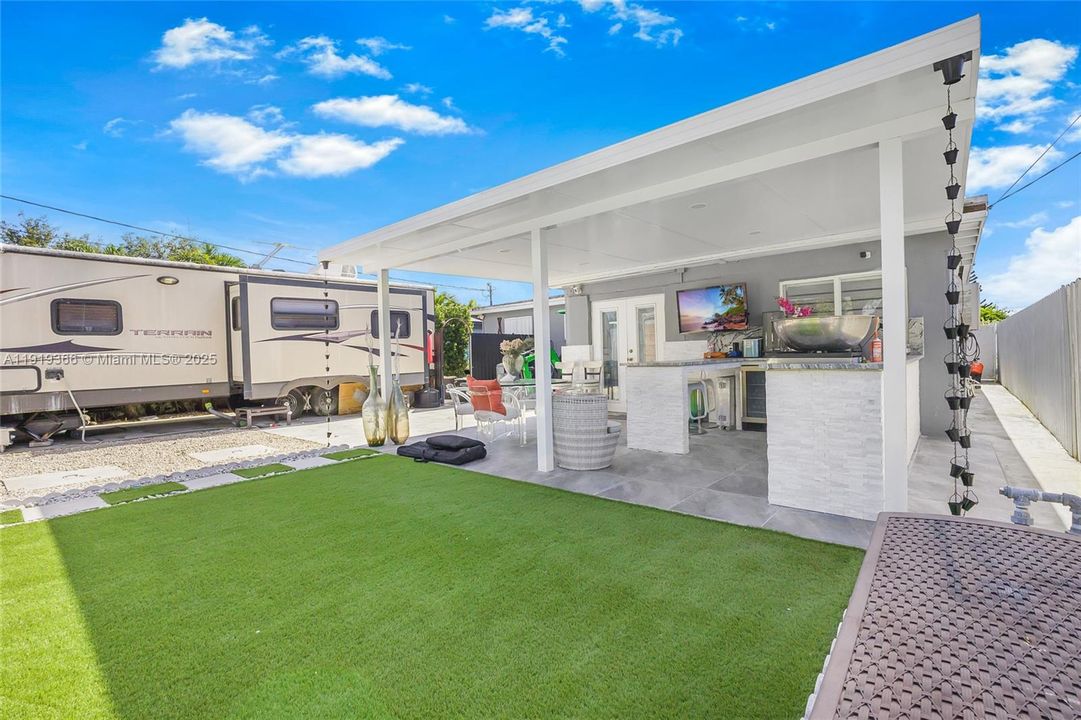 待售: $499,000 (3 贝兹, 2 浴室, 1297 平方英尺)