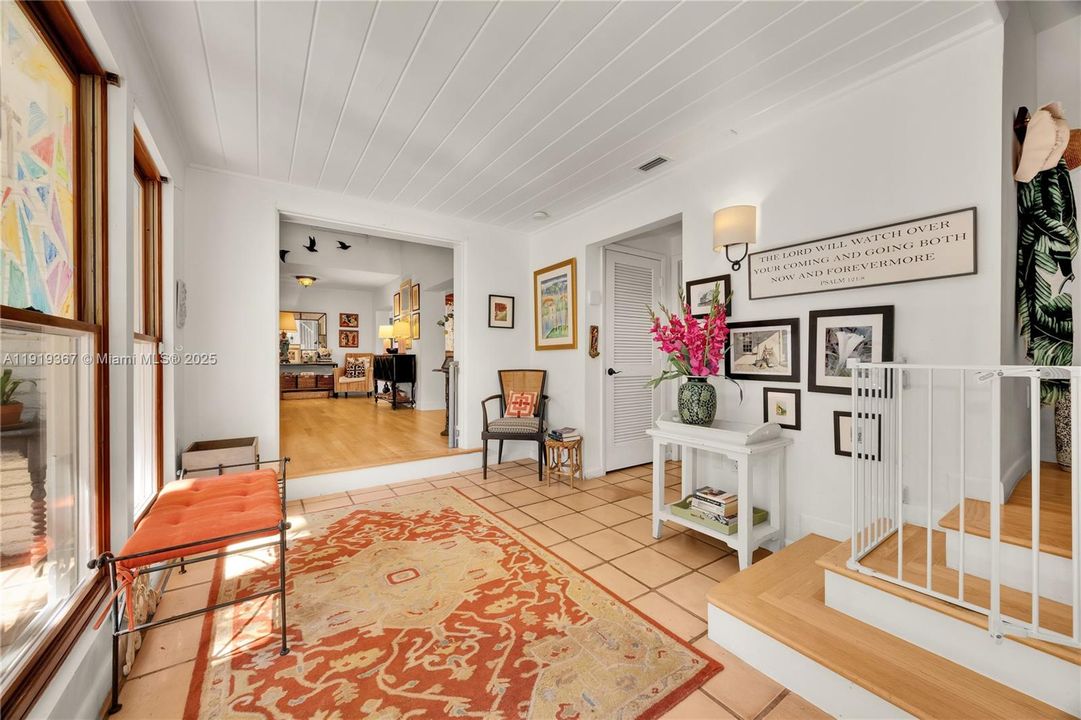 For Sale: $1,735,000 (5 beds, 3 baths, 2980 Square Feet)