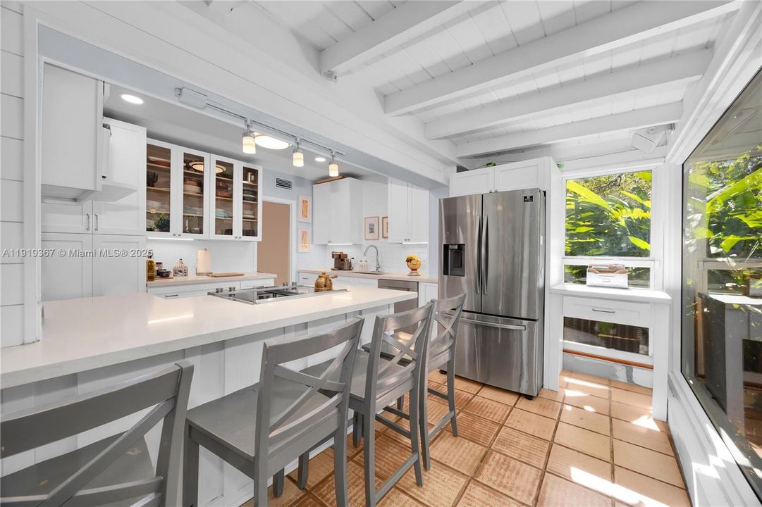 For Sale: $1,735,000 (5 beds, 3 baths, 2980 Square Feet)