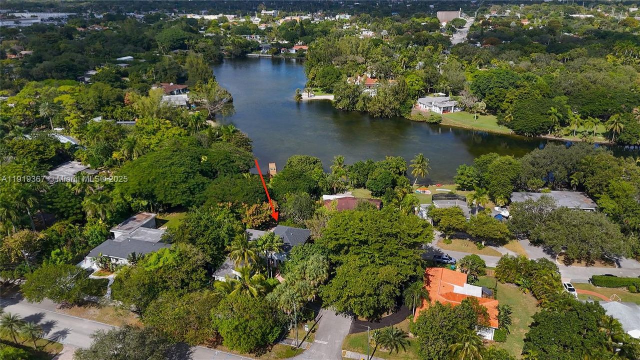 For Sale: $1,735,000 (5 beds, 3 baths, 2980 Square Feet)