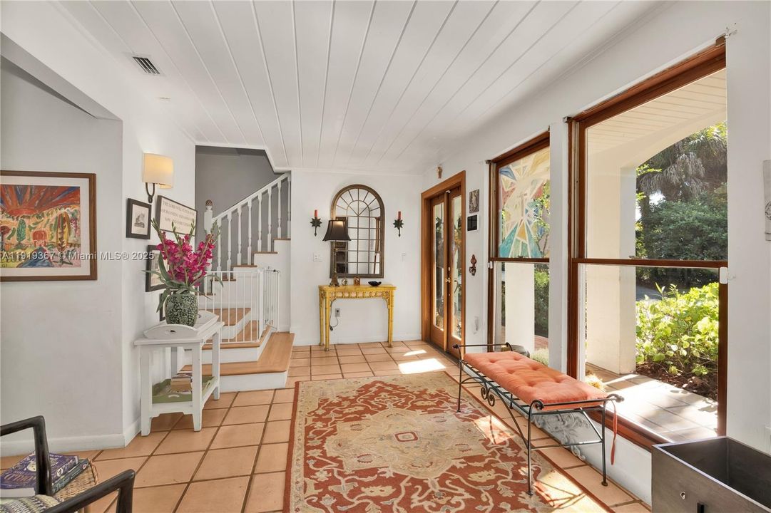 For Sale: $1,735,000 (5 beds, 3 baths, 2980 Square Feet)