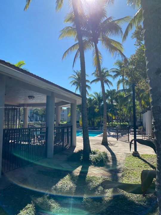 En Venta: $245,000 (2 camas, 2 baños, 986 Pies cuadrados)