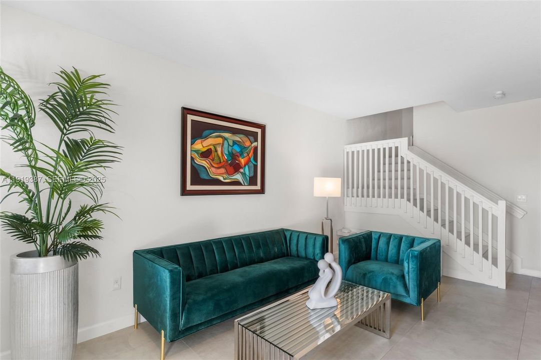 En Venta: $450,000 (3 camas, 2 baños, 1820 Pies cuadrados)