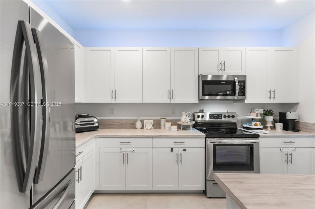 En Venta: $450,000 (3 camas, 2 baños, 1820 Pies cuadrados)