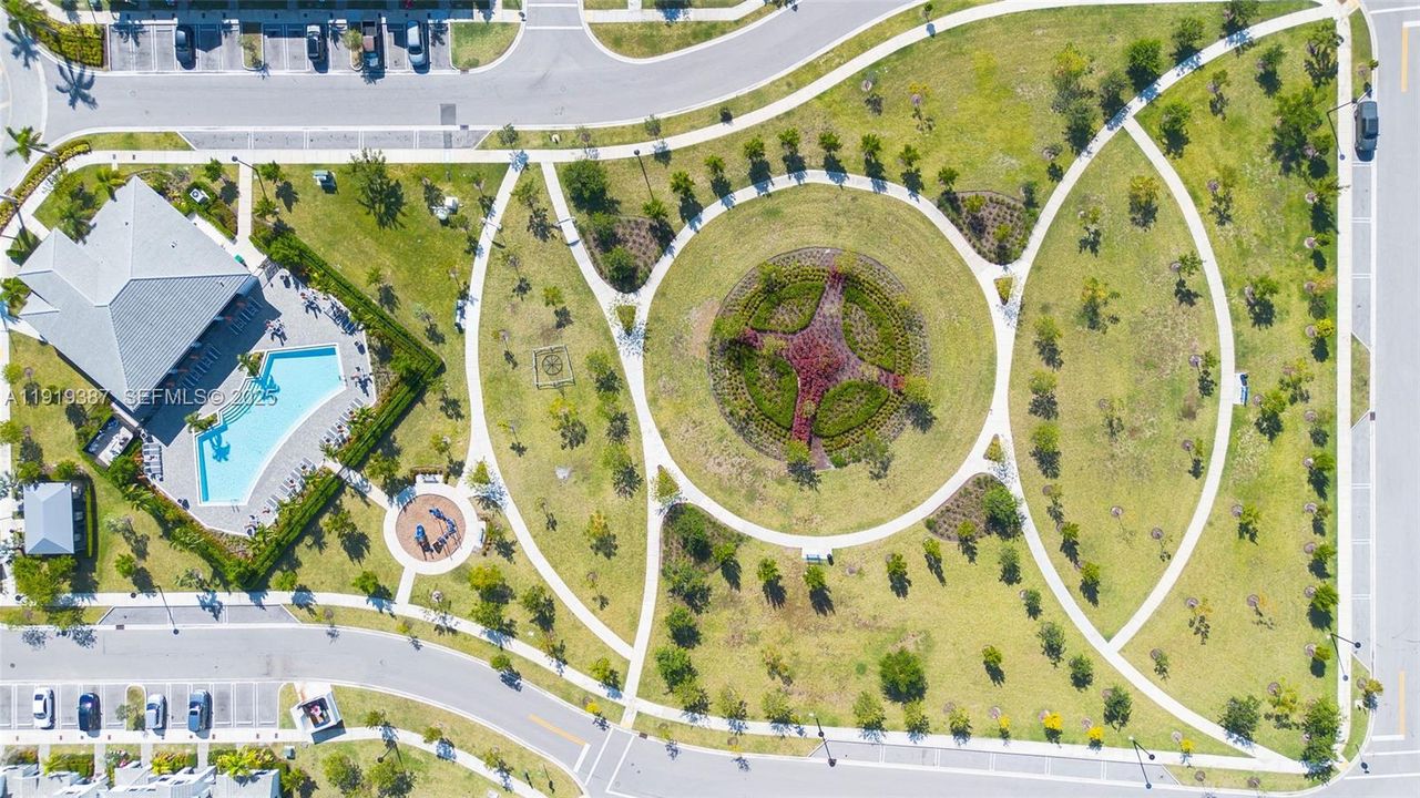 En Venta: $450,000 (3 camas, 2 baños, 1820 Pies cuadrados)