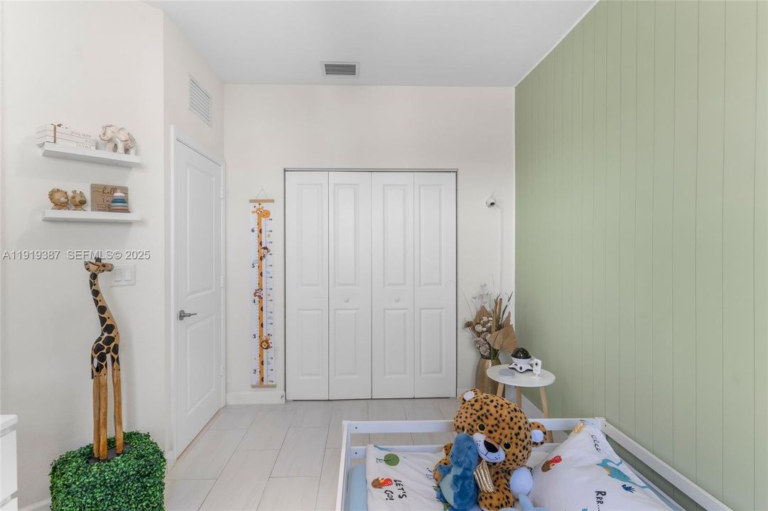 En Venta: $450,000 (3 camas, 2 baños, 1820 Pies cuadrados)