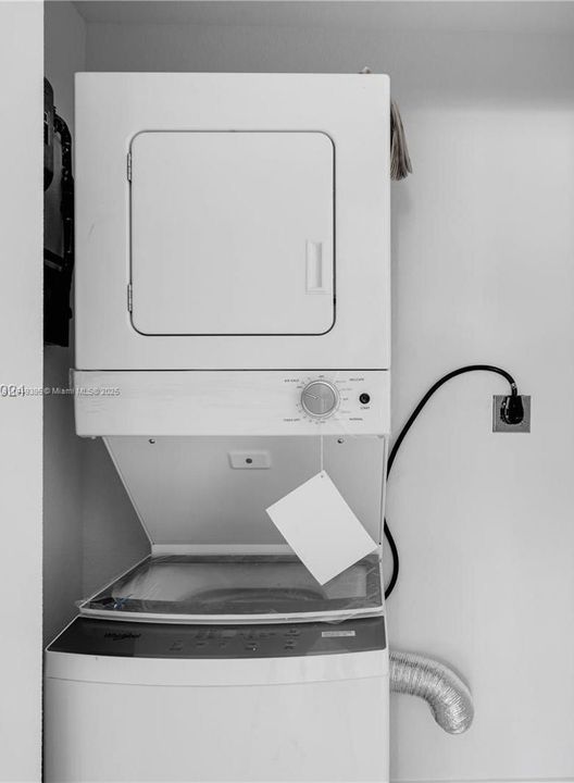 En Venta: $840,000 (4 camas, 3 baños, 1802 Pies cuadrados)