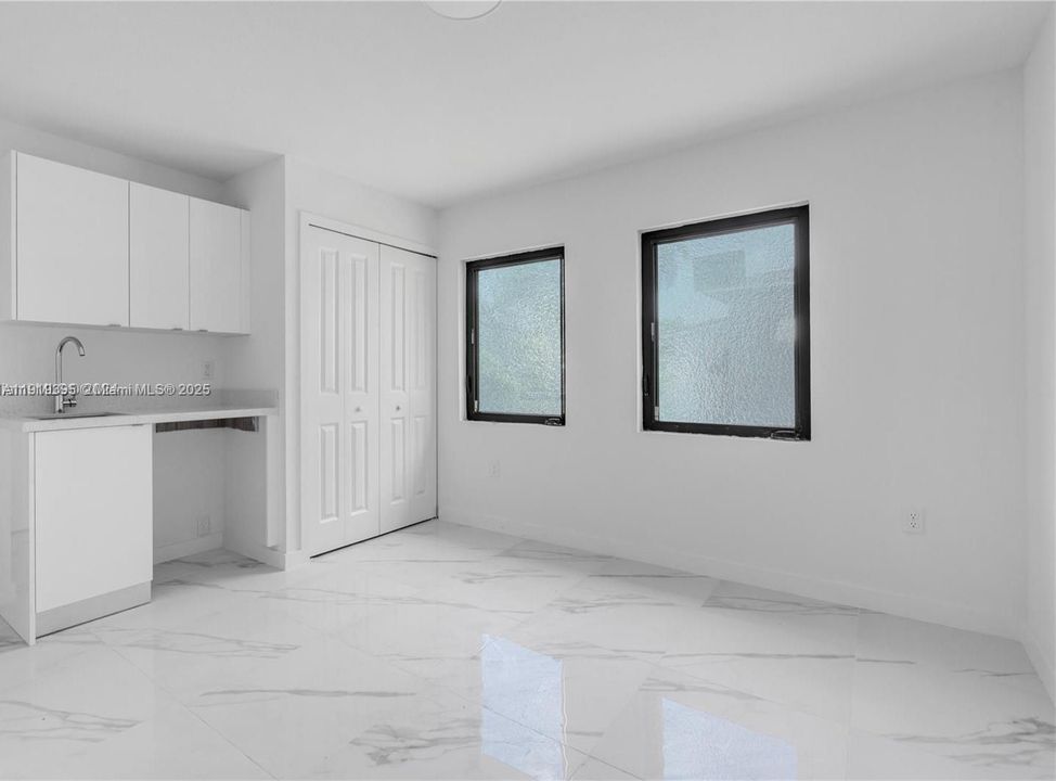 En Venta: $840,000 (4 camas, 3 baños, 1802 Pies cuadrados)