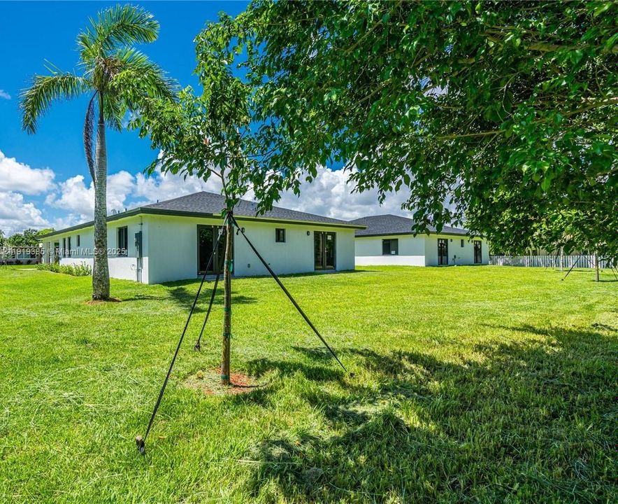 En Venta: $840,000 (4 camas, 3 baños, 1802 Pies cuadrados)