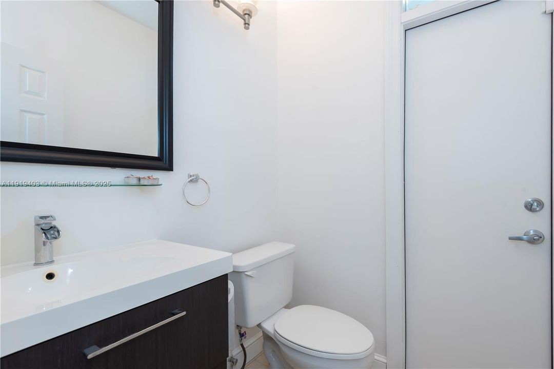 For Sale: $880,000 (4 beds, 2 baths, 2414 Square Feet)