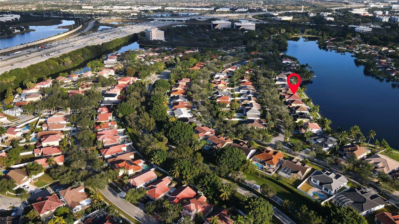 For Sale: $880,000 (4 beds, 2 baths, 2414 Square Feet)