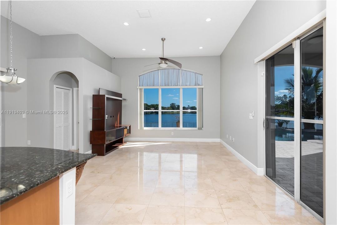 For Sale: $880,000 (4 beds, 2 baths, 2414 Square Feet)