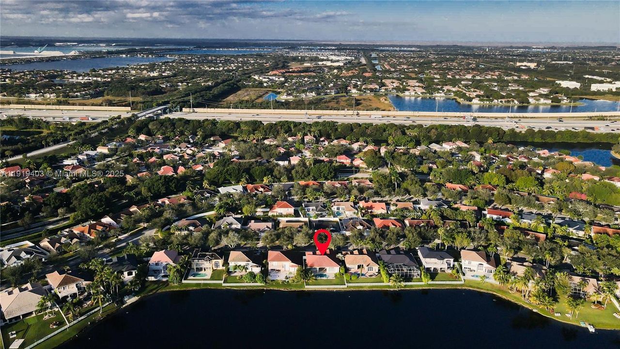 For Sale: $880,000 (4 beds, 2 baths, 2414 Square Feet)