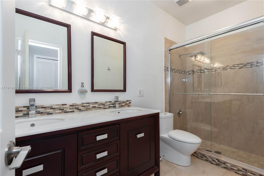 For Sale: $880,000 (4 beds, 2 baths, 2414 Square Feet)