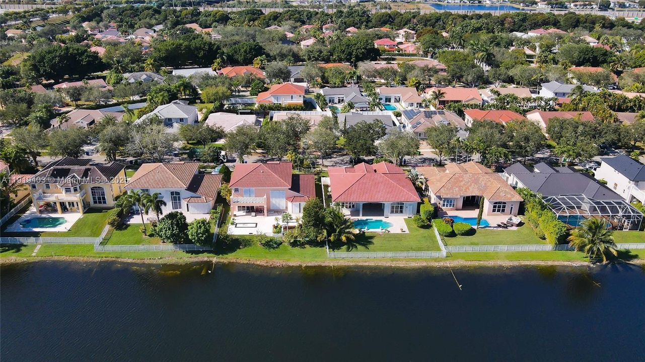 For Sale: $880,000 (4 beds, 2 baths, 2414 Square Feet)