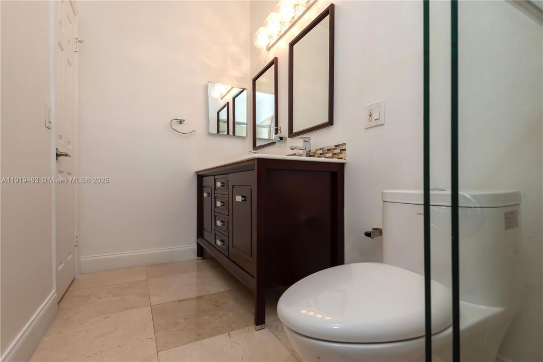 For Sale: $880,000 (4 beds, 2 baths, 2414 Square Feet)