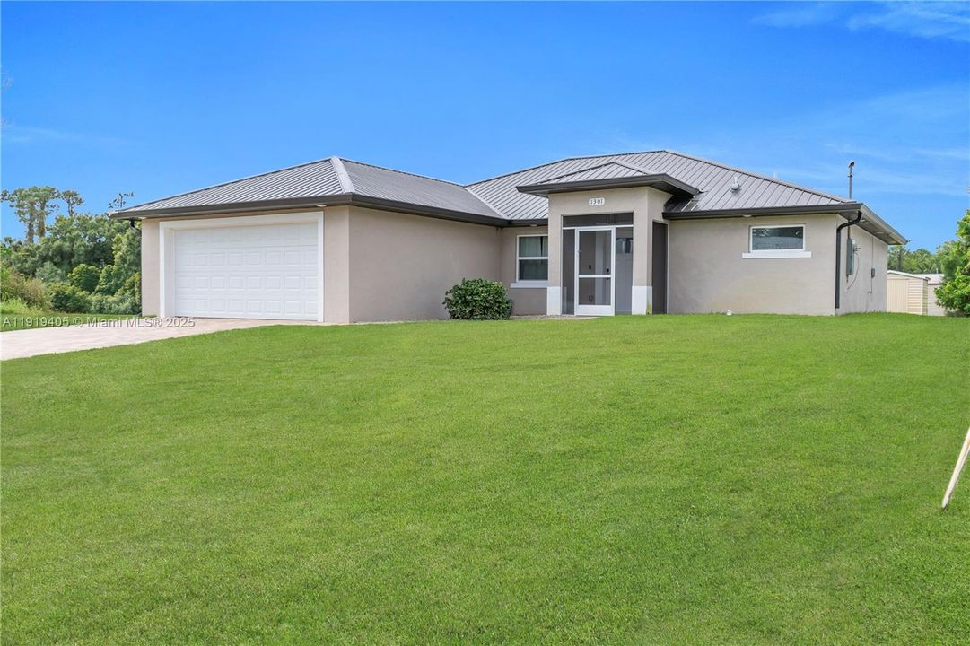 На продажу: $350,000 (4 спален, 2 ванн, 0 Квадратных фут)